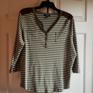 Quarter length shirt